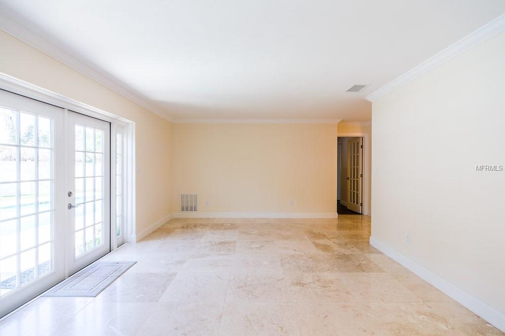 1559 EDEN ISLE BOULEVARD NE, ST PETERSBURG, Florida 33704, 4 Bedrooms Bedrooms, 7 Rooms Rooms,3 BathroomsBathrooms,Residential,For sale,EDEN ISLE,T2911664