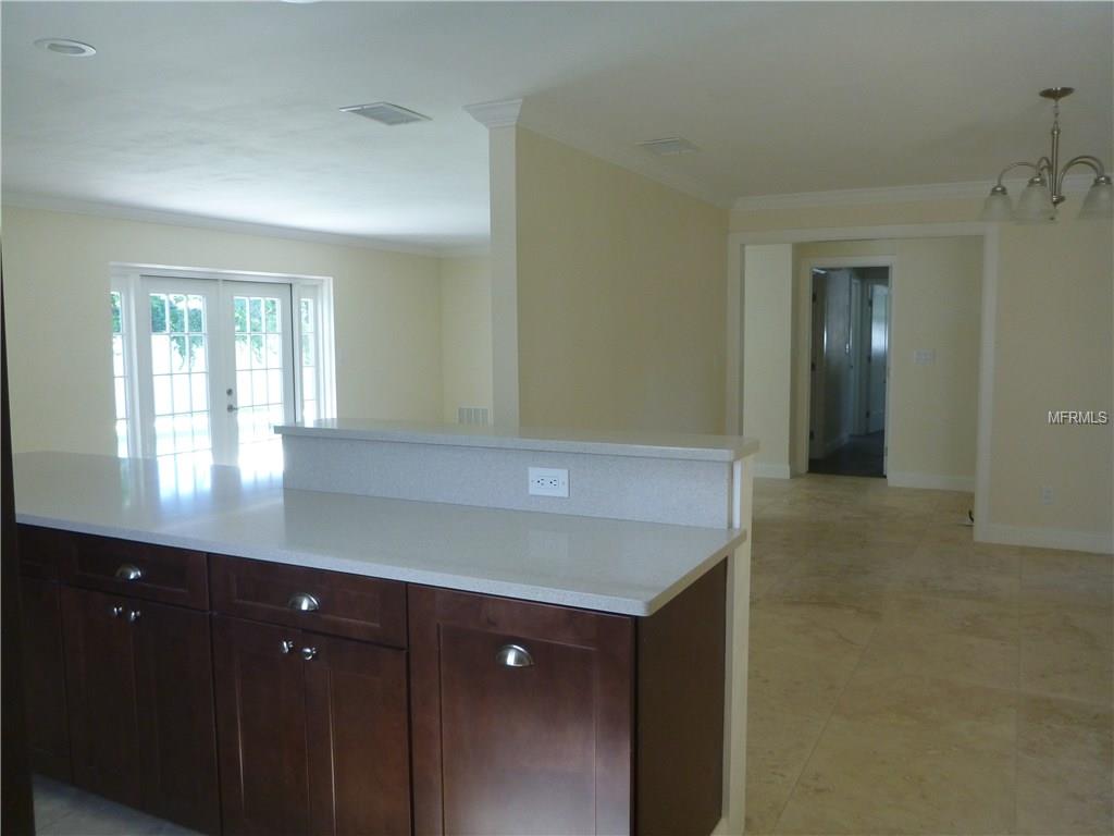 1559 EDEN ISLE BOULEVARD NE, ST PETERSBURG, Florida 33704, 4 Bedrooms Bedrooms, 7 Rooms Rooms,3 BathroomsBathrooms,Residential,For sale,EDEN ISLE,T2911664