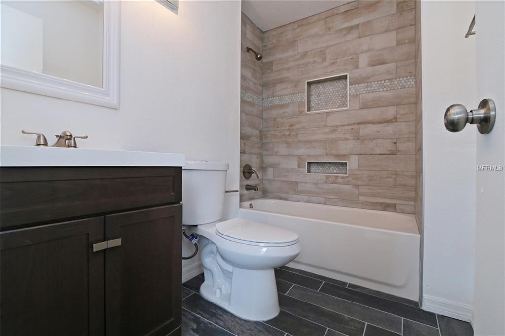 601 GROVE COURT, MAITLAND, Florida 32751, 2 Bedrooms Bedrooms, 4 Rooms Rooms,2 BathroomsBathrooms,Residential,For sale,GROVE,O5547394