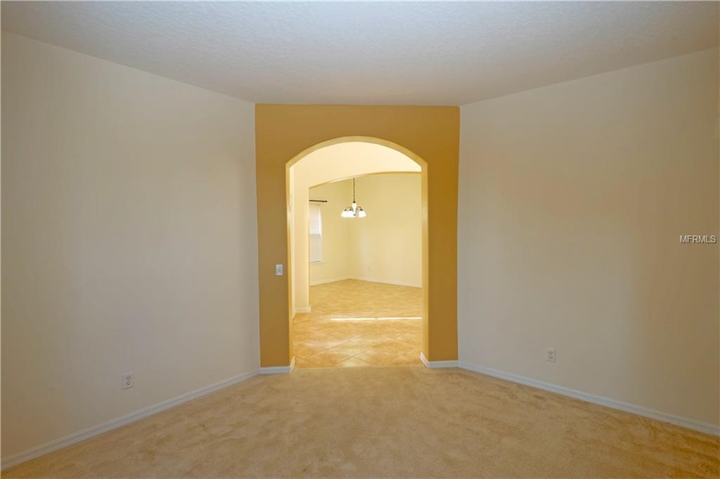 217 JAMES CIRCLE, LAKE ALFRED, Florida 33850, 6 Bedrooms Bedrooms, 13 Rooms Rooms,3 BathroomsBathrooms,Residential,For sale,JAMES,T2916255