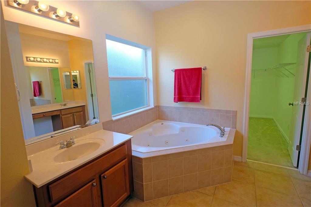 217 JAMES CIRCLE, LAKE ALFRED, Florida 33850, 6 Bedrooms Bedrooms, 13 Rooms Rooms,3 BathroomsBathrooms,Residential,For sale,JAMES,T2916255