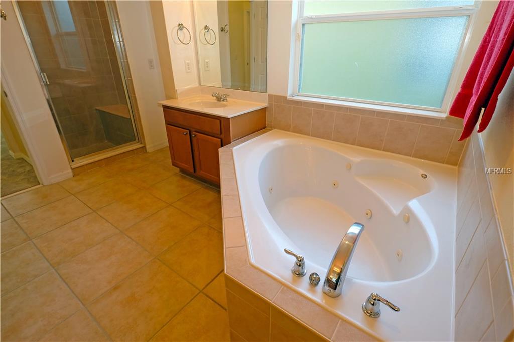 217 JAMES CIRCLE, LAKE ALFRED, Florida 33850, 6 Bedrooms Bedrooms, 13 Rooms Rooms,3 BathroomsBathrooms,Residential,For sale,JAMES,T2916255