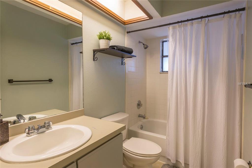 2208 SPRINGRAIN DRIVE, CLEARWATER, Florida 33763, 2 Bedrooms Bedrooms, 6 Rooms Rooms,2 BathroomsBathrooms,Residential,For sale,SPRINGRAIN,U7841370