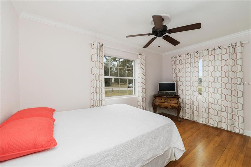 4 MONROE AVENUE, DEBARY, Florida 32713, 4 Bedrooms Bedrooms, 8 Rooms Rooms,1 BathroomBathrooms,Residential,For sale,MONROE,O5553486