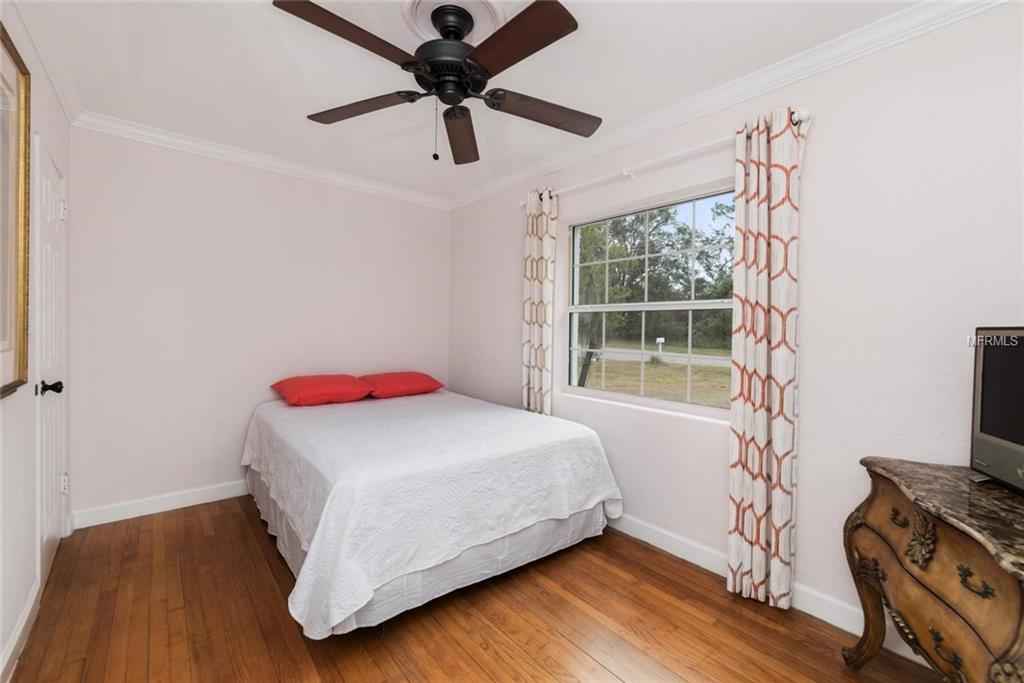 4 MONROE AVENUE, DEBARY, Florida 32713, 4 Bedrooms Bedrooms, 8 Rooms Rooms,1 BathroomBathrooms,Residential,For sale,MONROE,O5553486