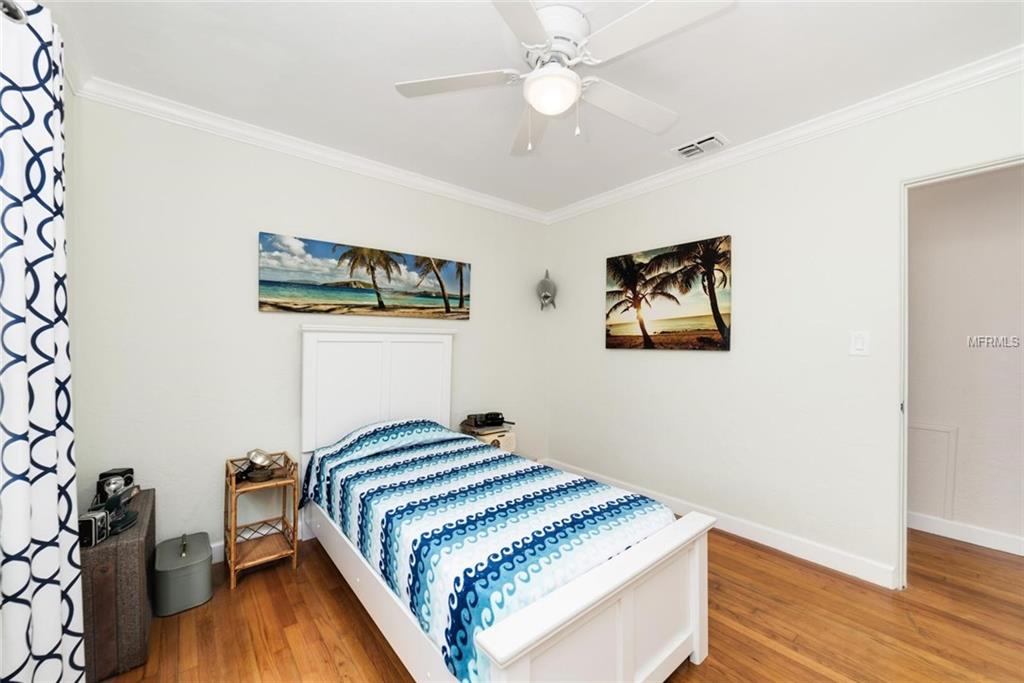 4 MONROE AVENUE, DEBARY, Florida 32713, 4 Bedrooms Bedrooms, 8 Rooms Rooms,1 BathroomBathrooms,Residential,For sale,MONROE,O5553486