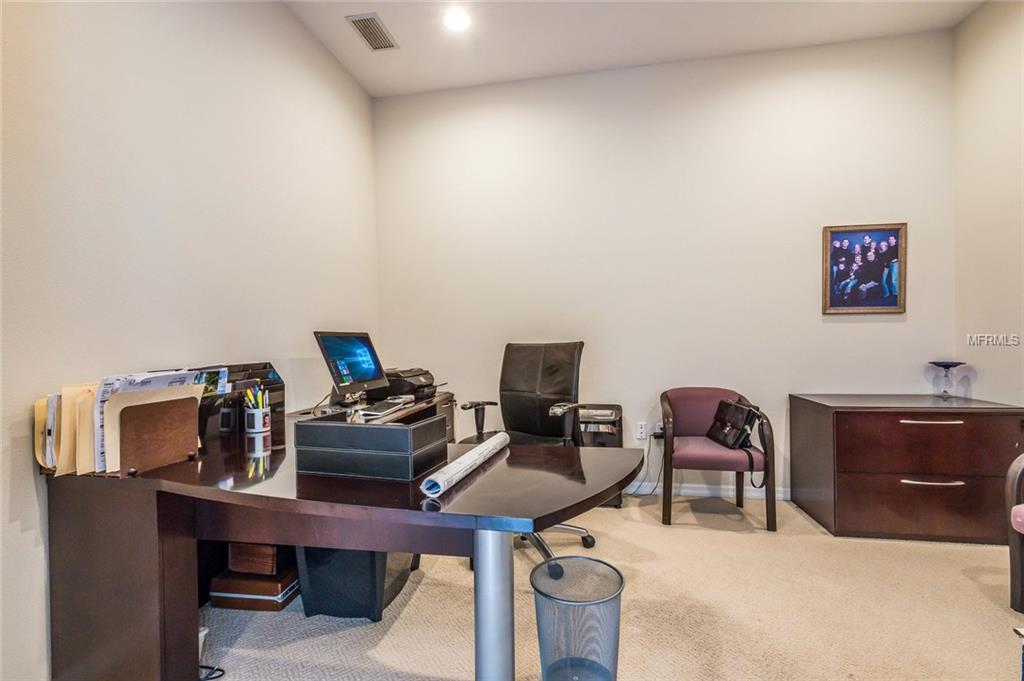 8138 DUKES WOOD COURT, UNIVERSITY PARK, Florida 34201, 2 Bedrooms Bedrooms, 8 Rooms Rooms,3 BathroomsBathrooms,Residential,For sale,DUKES WOOD,A4205956