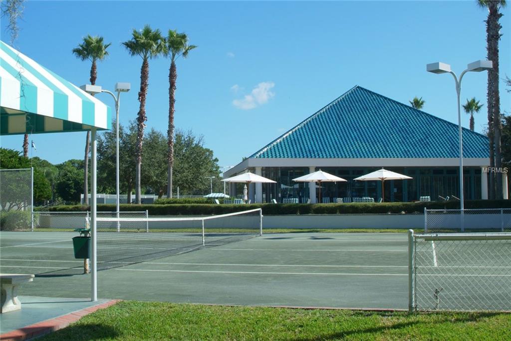 8138 DUKES WOOD COURT, UNIVERSITY PARK, Florida 34201, 2 Bedrooms Bedrooms, 8 Rooms Rooms,3 BathroomsBathrooms,Residential,For sale,DUKES WOOD,A4205956