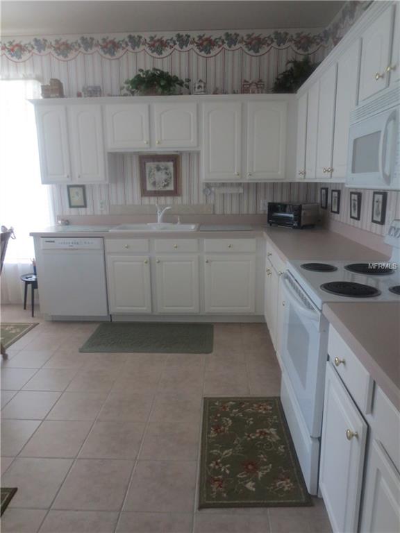 1843 SPARKLING WATER CIRCLE, OCOEE, Florida 34761, 4 Bedrooms Bedrooms, 9 Rooms Rooms,2 BathroomsBathrooms,Residential,For sale,SPARKLING WATER,O5556944