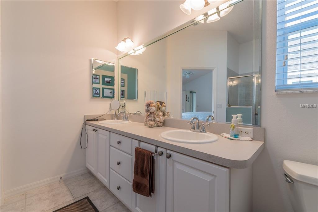 1172 BRUNSON WAY, THE VILLAGES, Florida 32162, 3 Bedrooms Bedrooms, 7 Rooms Rooms,2 BathroomsBathrooms,Residential,For sale,BRUNSON WAY,G4852564