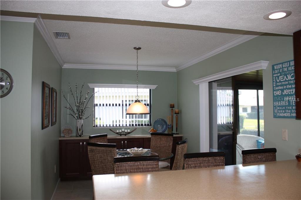 707 VIVIENDA WEST BOULEVARD, VENICE, Florida 34293, 2 Bedrooms Bedrooms, 8 Rooms Rooms,2 BathroomsBathrooms,Residential,For sale,VIVIENDA WEST,N5916366