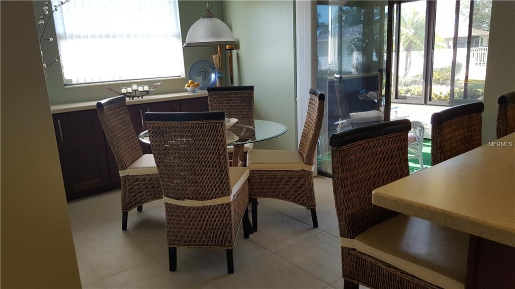 707 VIVIENDA WEST BOULEVARD, VENICE, Florida 34293, 2 Bedrooms Bedrooms, 8 Rooms Rooms,2 BathroomsBathrooms,Residential,For sale,VIVIENDA WEST,N5916366