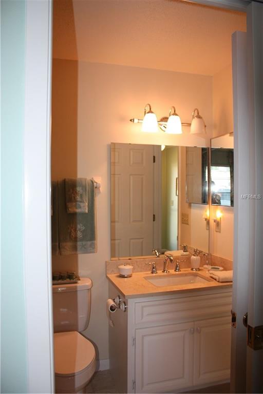 707 VIVIENDA WEST BOULEVARD, VENICE, Florida 34293, 2 Bedrooms Bedrooms, 8 Rooms Rooms,2 BathroomsBathrooms,Residential,For sale,VIVIENDA WEST,N5916366