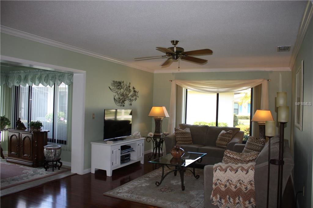 707 VIVIENDA WEST BOULEVARD, VENICE, Florida 34293, 2 Bedrooms Bedrooms, 8 Rooms Rooms,2 BathroomsBathrooms,Residential,For sale,VIVIENDA WEST,N5916366