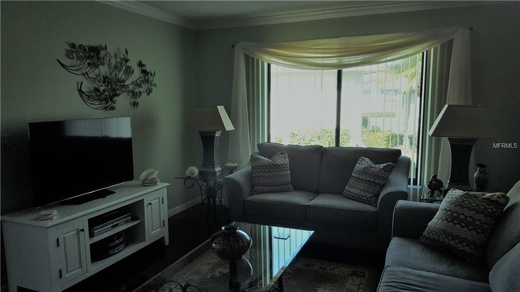 707 VIVIENDA WEST BOULEVARD, VENICE, Florida 34293, 2 Bedrooms Bedrooms, 8 Rooms Rooms,2 BathroomsBathrooms,Residential,For sale,VIVIENDA WEST,N5916366