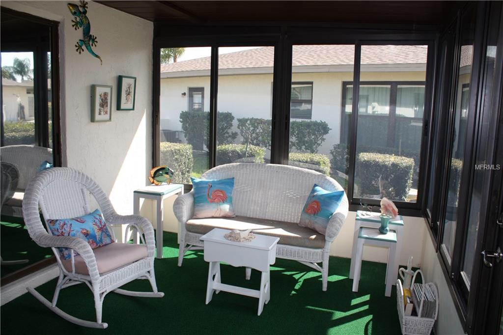 707 VIVIENDA WEST BOULEVARD, VENICE, Florida 34293, 2 Bedrooms Bedrooms, 8 Rooms Rooms,2 BathroomsBathrooms,Residential,For sale,VIVIENDA WEST,N5916366