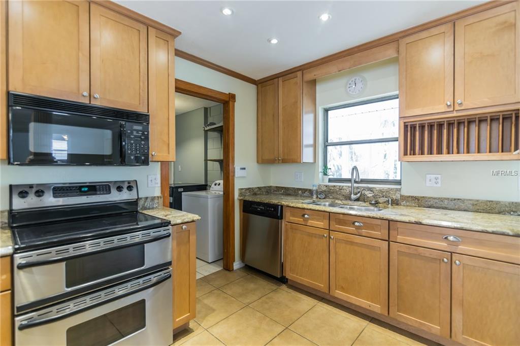 2089 POINCIANA ROAD, WINTER PARK, Florida 32792, 3 Bedrooms Bedrooms, 8 Rooms Rooms,2 BathroomsBathrooms,Residential,For sale,POINCIANA,O5561577