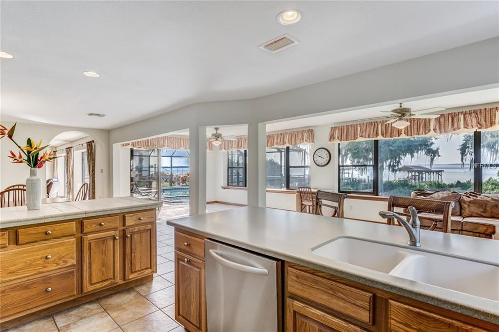 7639 FROG LOG LANE, LEESBURG, Florida 34748, 3 Bedrooms Bedrooms, 8 Rooms Rooms,3 BathroomsBathrooms,Residential,For sale,FROG LOG,G4842364