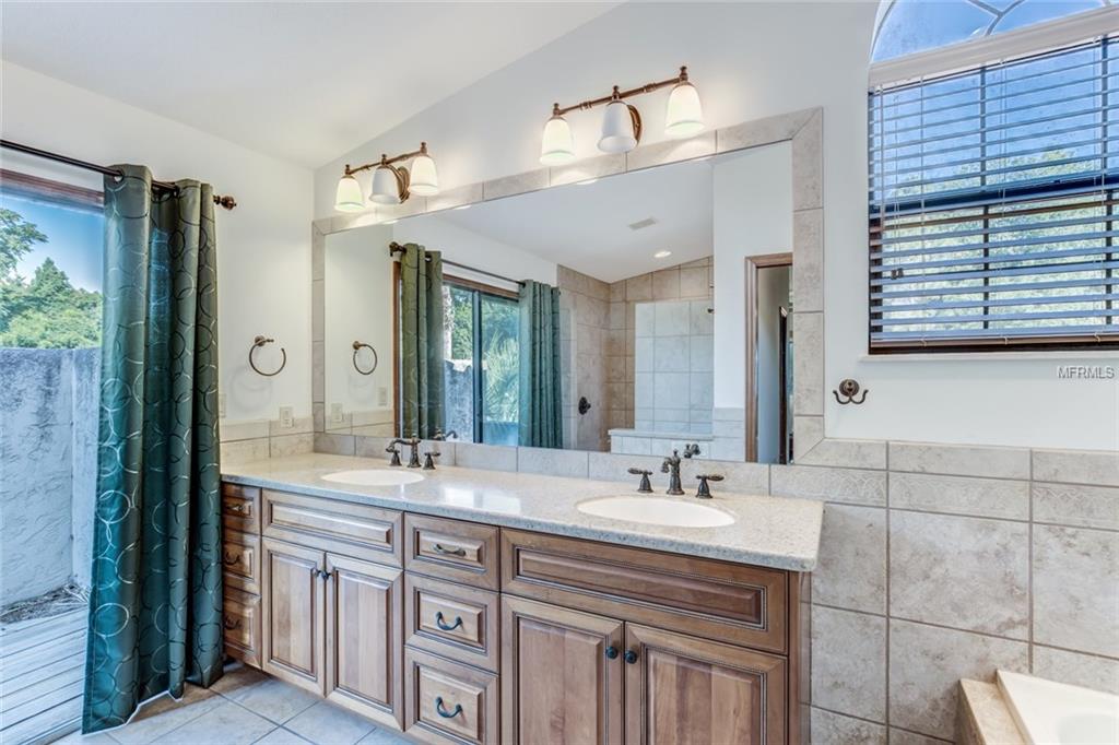 7639 FROG LOG LANE, LEESBURG, Florida 34748, 3 Bedrooms Bedrooms, 8 Rooms Rooms,3 BathroomsBathrooms,Residential,For sale,FROG LOG,G4842364