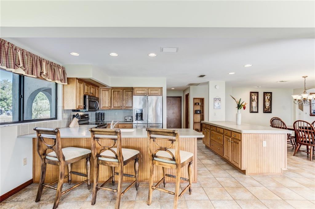 7639 FROG LOG LANE, LEESBURG, Florida 34748, 3 Bedrooms Bedrooms, 8 Rooms Rooms,3 BathroomsBathrooms,Residential,For sale,FROG LOG,G4842364