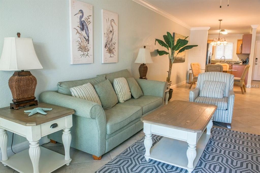 10265 GULF BOULEVARD, TREASURE ISLAND, Florida 33706, 2 Bedrooms Bedrooms, 4 Rooms Rooms,2 BathroomsBathrooms,Residential,For sale,GULF,U7837171