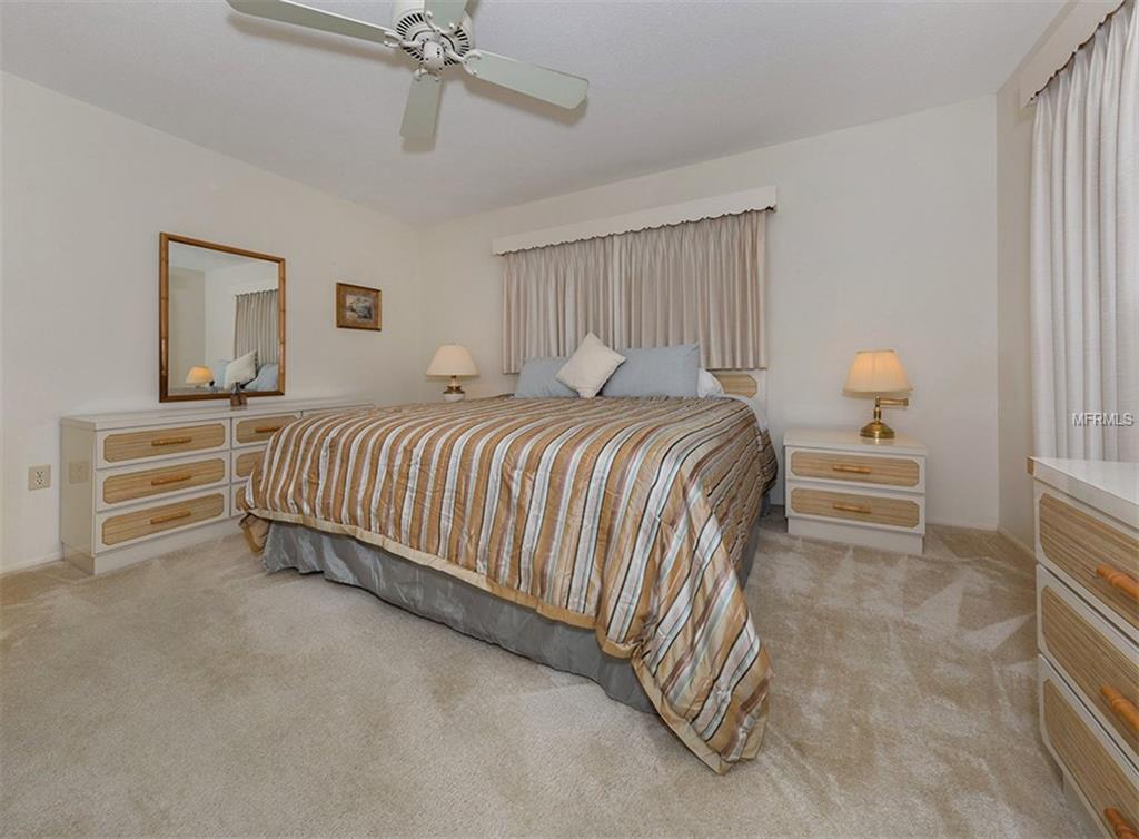 307 YAWL WAY, NOKOMIS, Florida 34275, 2 Bedrooms Bedrooms, 6 Rooms Rooms,2 BathroomsBathrooms,Residential,For sale,YAWL,N5915610