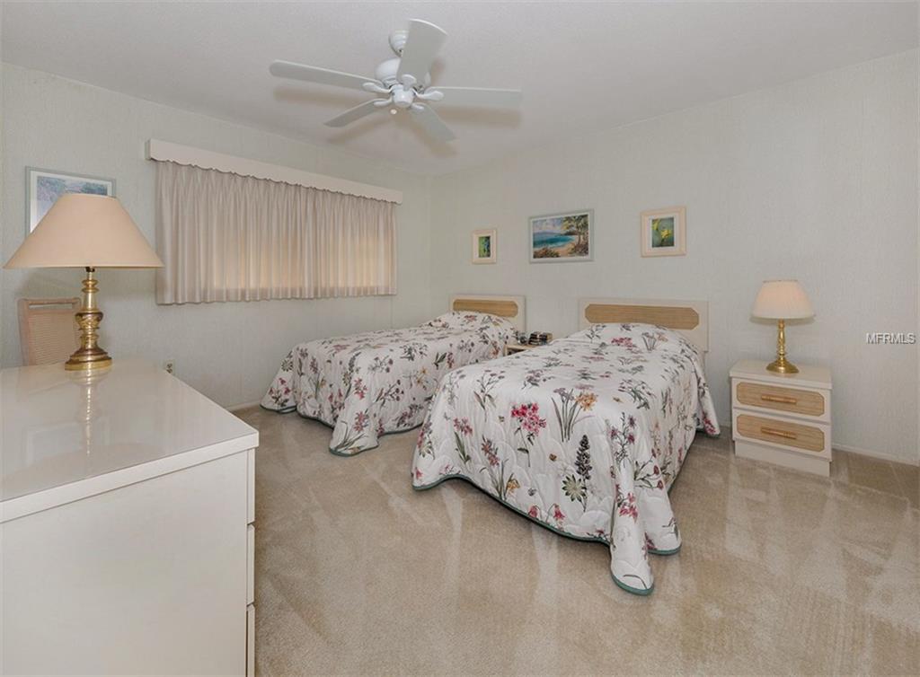 307 YAWL WAY, NOKOMIS, Florida 34275, 2 Bedrooms Bedrooms, 6 Rooms Rooms,2 BathroomsBathrooms,Residential,For sale,YAWL,N5915610