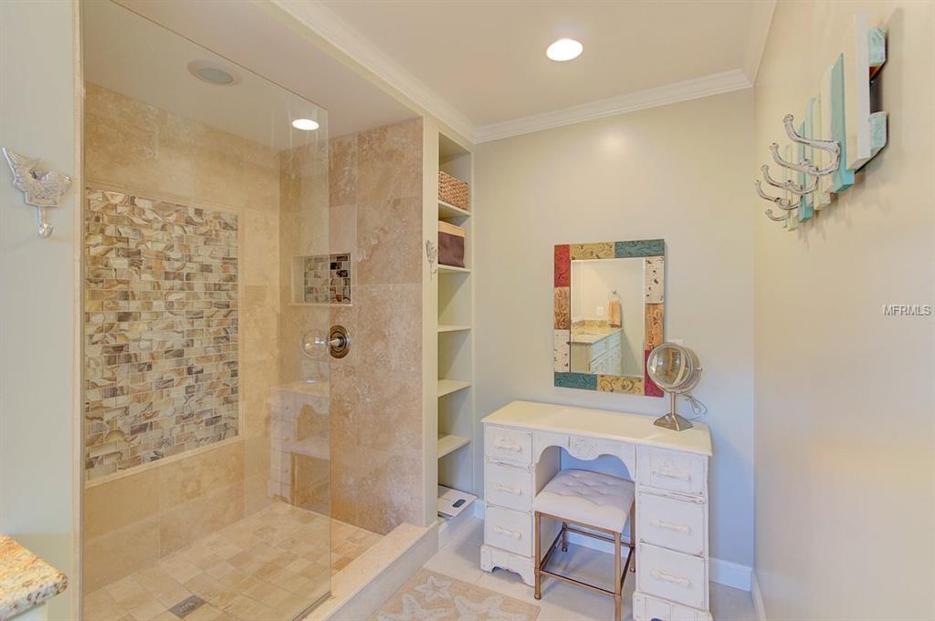 3292 MEADOW RUN CIRCLE, VENICE, Florida 34293, 3 Bedrooms Bedrooms, 6 Rooms Rooms,2 BathroomsBathrooms,Residential,For sale,MEADOW RUN,A4206543