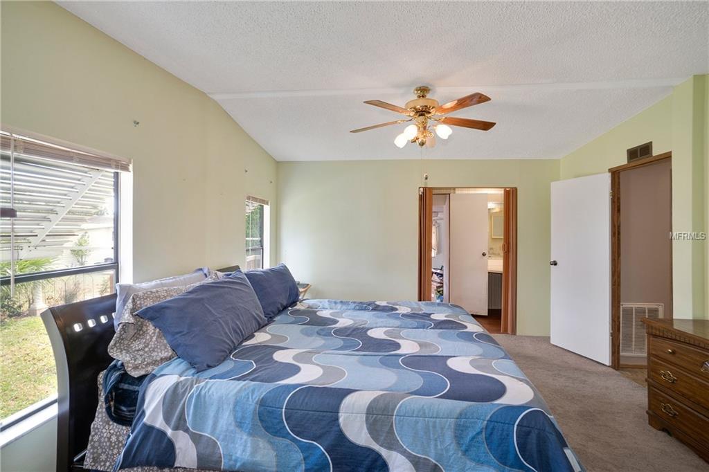 1015 DUSTIN DRIVE, THE VILLAGES, Florida 32159, 2 Bedrooms Bedrooms, 7 Rooms Rooms,2 BathroomsBathrooms,Residential,For sale,DUSTIN,G4852127