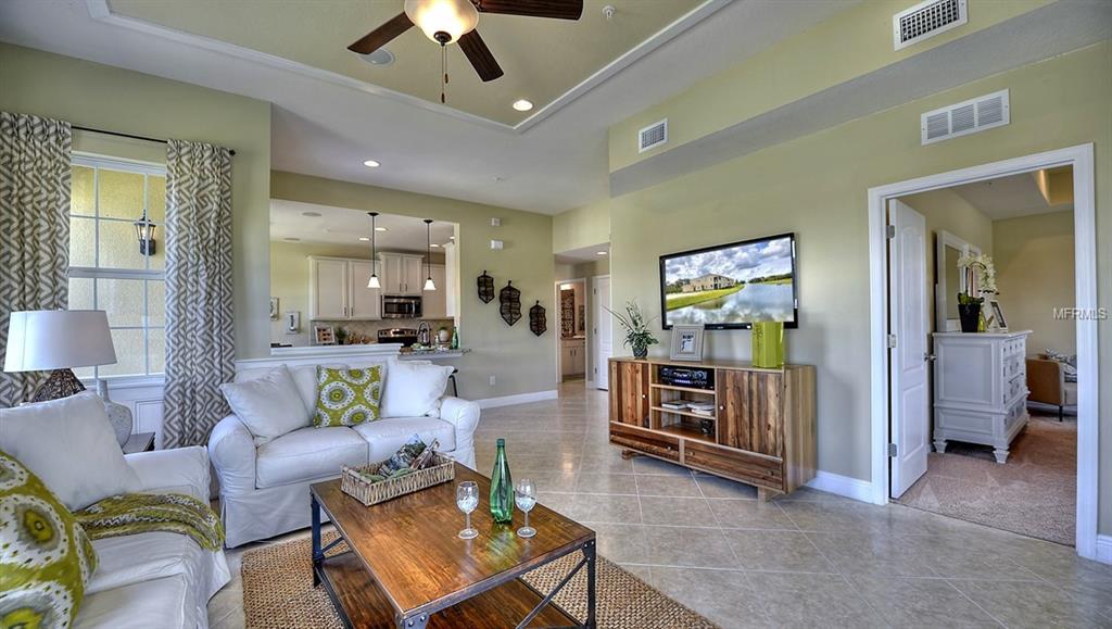 8383 ENCLAVE WAY, SARASOTA, Florida 34243, 2 Bedrooms Bedrooms, 7 Rooms Rooms,2 BathroomsBathrooms,Residential,For sale,ENCLAVE,T2925996