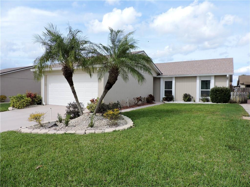 4005 CYPRESS LANDING S, WINTER HAVEN, Florida 33884, 3 Bedrooms Bedrooms, 7 Rooms Rooms,2 BathroomsBathrooms,Residential,For sale,CYPRESS,L4725488