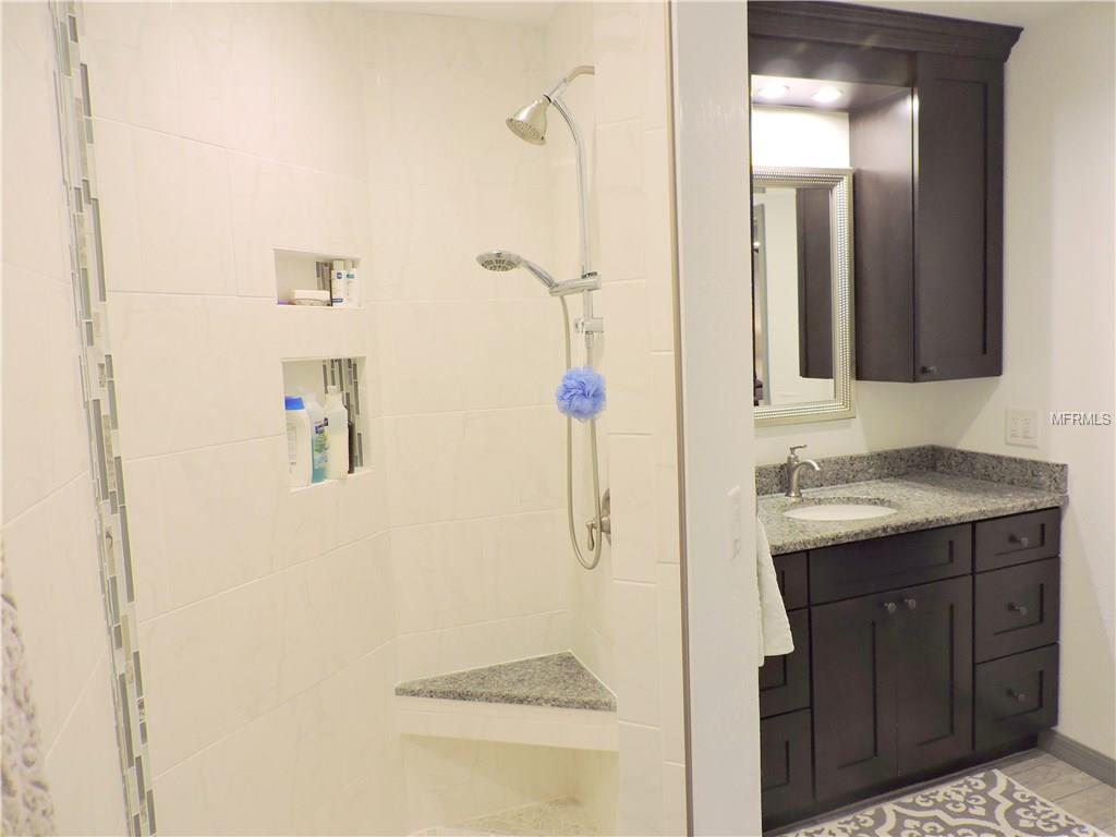 4005 CYPRESS LANDING S, WINTER HAVEN, Florida 33884, 3 Bedrooms Bedrooms, 7 Rooms Rooms,2 BathroomsBathrooms,Residential,For sale,CYPRESS,L4725488