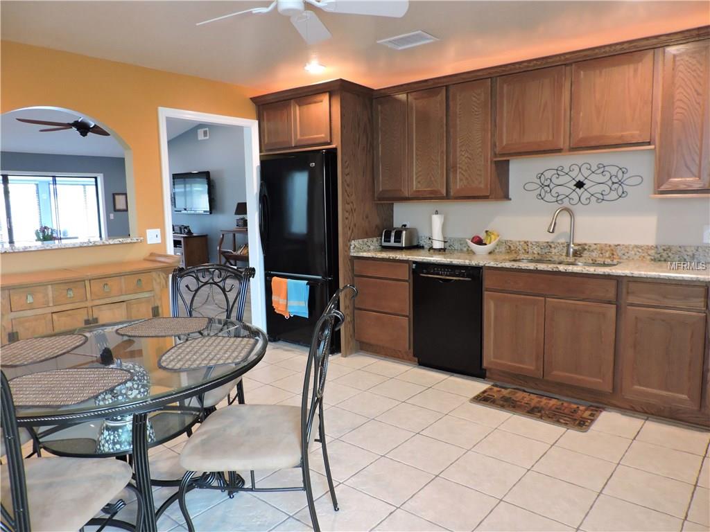 4005 CYPRESS LANDING S, WINTER HAVEN, Florida 33884, 3 Bedrooms Bedrooms, 7 Rooms Rooms,2 BathroomsBathrooms,Residential,For sale,CYPRESS,L4725488