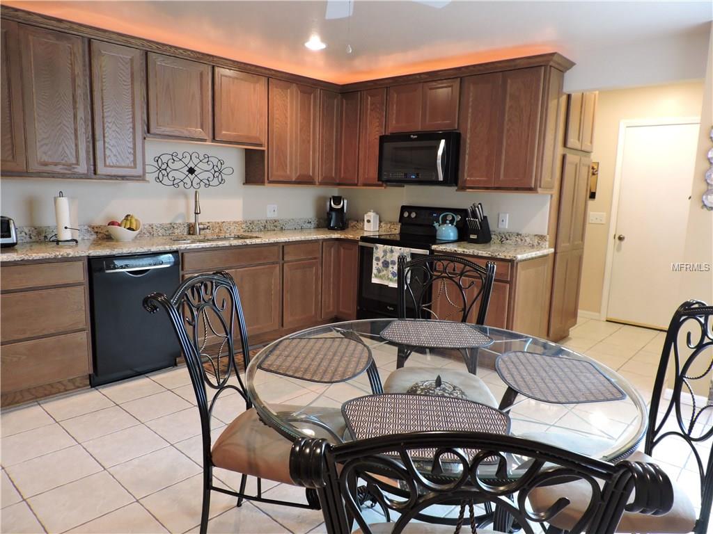 4005 CYPRESS LANDING S, WINTER HAVEN, Florida 33884, 3 Bedrooms Bedrooms, 7 Rooms Rooms,2 BathroomsBathrooms,Residential,For sale,CYPRESS,L4725488