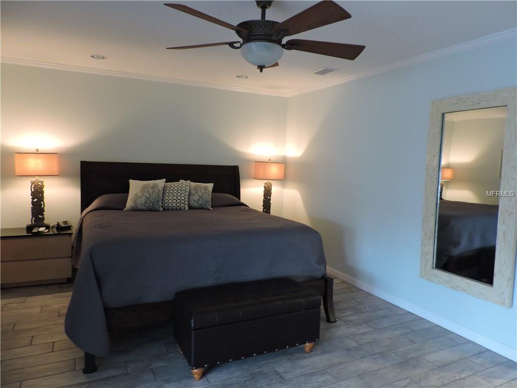 4005 CYPRESS LANDING S, WINTER HAVEN, Florida 33884, 3 Bedrooms Bedrooms, 7 Rooms Rooms,2 BathroomsBathrooms,Residential,For sale,CYPRESS,L4725488