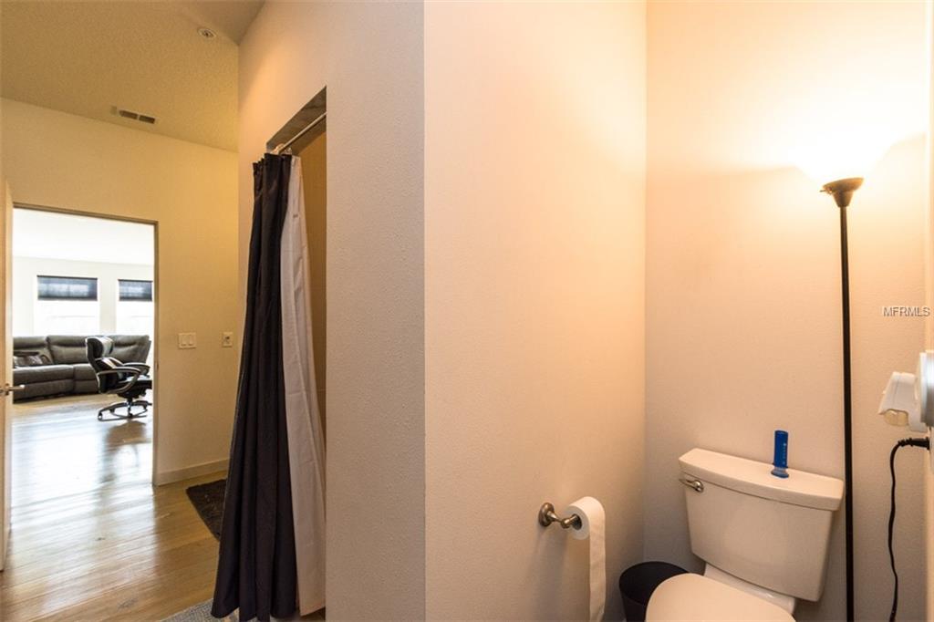 740 N FERNCREEK AVENUE, ORLANDO, Florida 32803, 3 Bedrooms Bedrooms, 5 Rooms Rooms,2 BathroomsBathrooms,Residential,For sale,FERNCREEK,O5540869