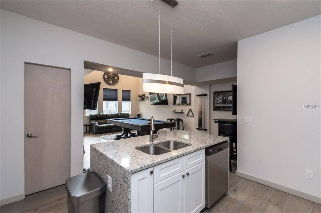 740 N FERNCREEK AVENUE, ORLANDO, Florida 32803, 3 Bedrooms Bedrooms, 5 Rooms Rooms,2 BathroomsBathrooms,Residential,For sale,FERNCREEK,O5540869