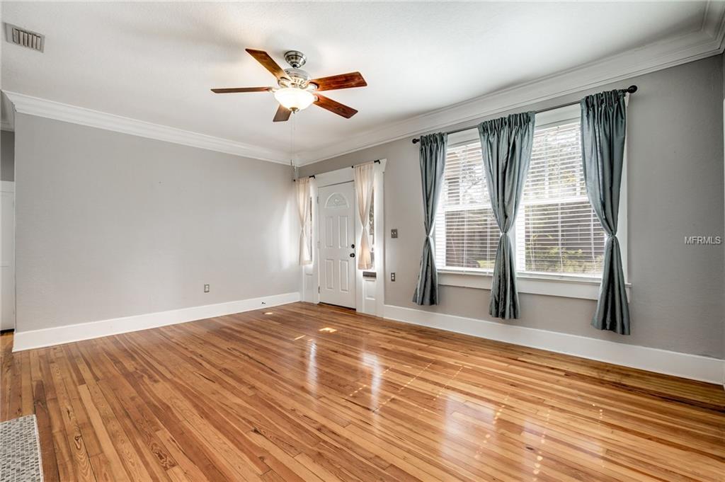 912 E BROAD STREET, TAMPA, Florida 33604, 3 Bedrooms Bedrooms, 3 Rooms Rooms,2 BathroomsBathrooms,Residential,For sale,BROAD,U7843174