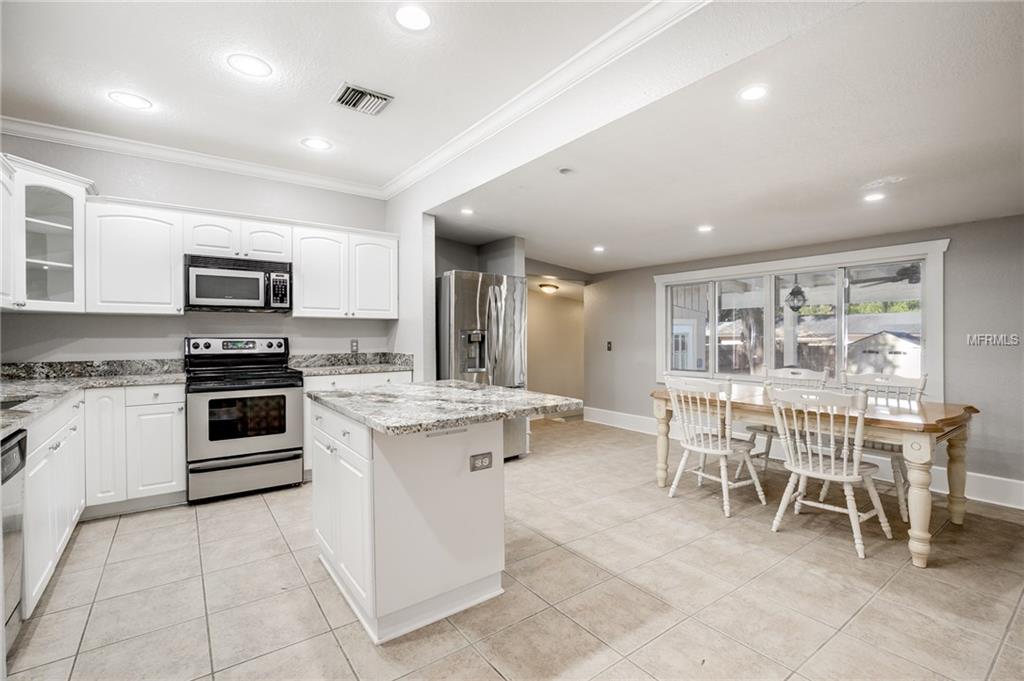 912 E BROAD STREET, TAMPA, Florida 33604, 3 Bedrooms Bedrooms, 3 Rooms Rooms,2 BathroomsBathrooms,Residential,For sale,BROAD,U7843174