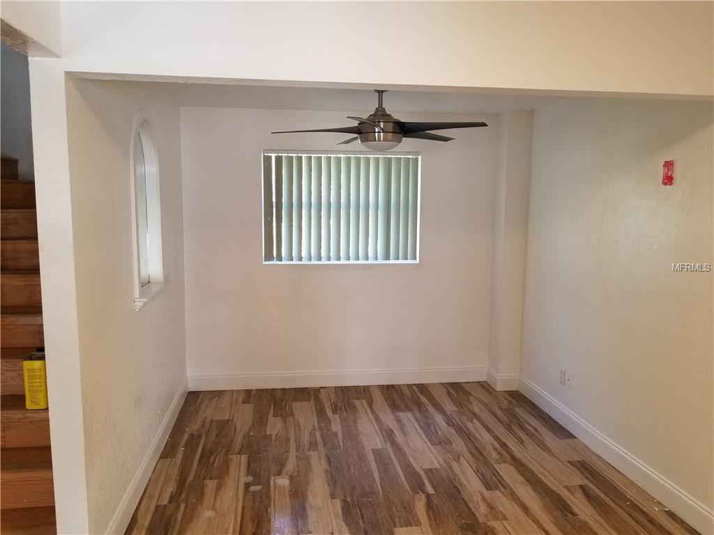 102 KENDRA AVENUE, DELAND, Florida 32724, 3 Bedrooms Bedrooms, 7 Rooms Rooms,2 BathroomsBathrooms,Residential,For sale,KENDRA,O5561932