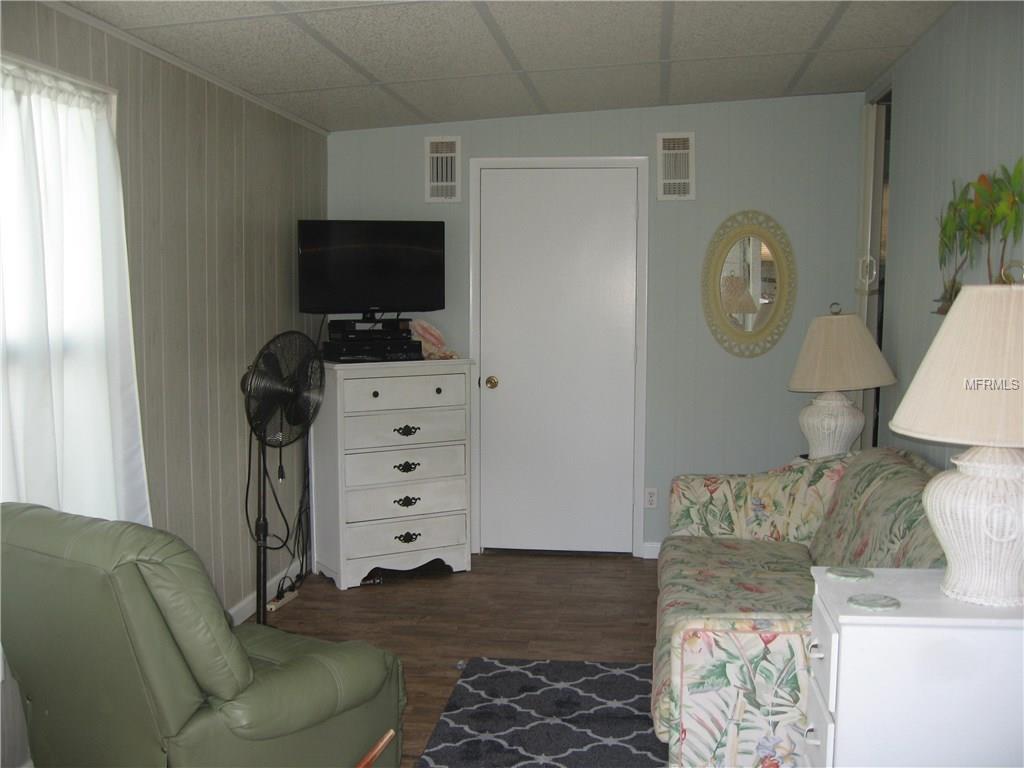 220 BAYO STREET, ENGLEWOOD, Florida 34223, 1 Bedroom Bedrooms, 3 Rooms Rooms,1 BathroomBathrooms,Residential,For sale,BAYO,D5920553