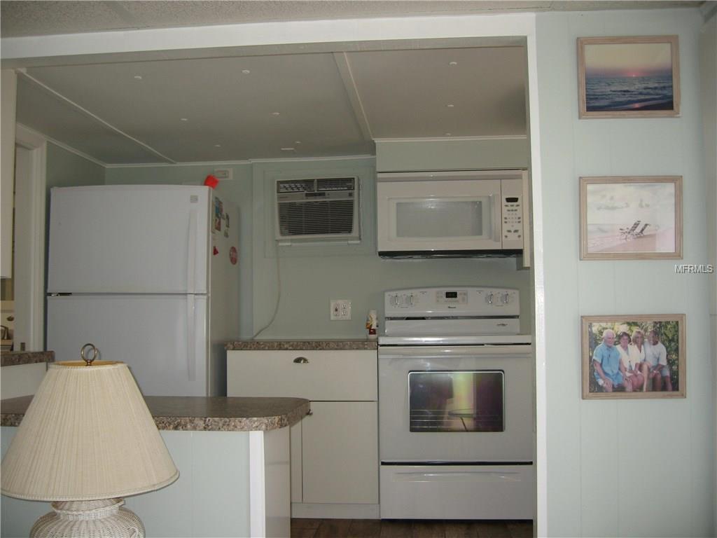 220 BAYO STREET, ENGLEWOOD, Florida 34223, 1 Bedroom Bedrooms, 3 Rooms Rooms,1 BathroomBathrooms,Residential,For sale,BAYO,D5920553