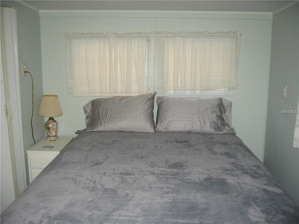 220 BAYO STREET, ENGLEWOOD, Florida 34223, 1 Bedroom Bedrooms, 3 Rooms Rooms,1 BathroomBathrooms,Residential,For sale,BAYO,D5920553