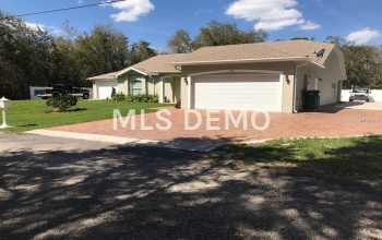 713 E JACKSON STREET, KISSIMMEE, Florida 34744, 3 Bedrooms Bedrooms, 4 Rooms Rooms,3 BathroomsBathrooms,Residential,For sale,JACKSON,O5547417
