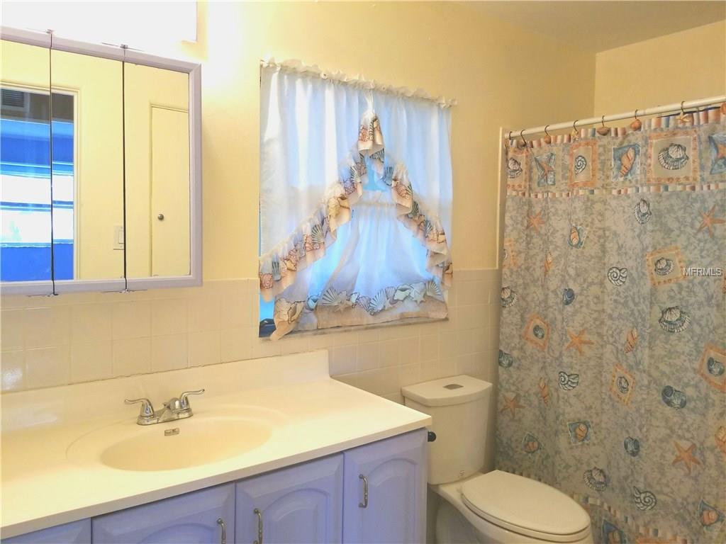 10255 106TH AVENUE, LARGO, Florida 33773, 3 Bedrooms Bedrooms, 5 Rooms Rooms,2 BathroomsBathrooms,Residential,For sale,106TH,U7841394