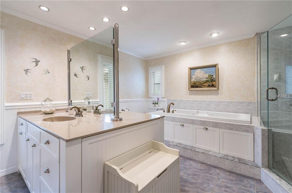 600 GINGER ROAD, VENICE, Florida 34293, 3 Bedrooms Bedrooms, 8 Rooms Rooms,2 BathroomsBathrooms,Residential,For sale,GINGER,N5916186