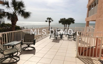 16332 GULF BOULEVARD, REDINGTON BEACH, Florida 33708, 4 Bedrooms Bedrooms, 3 Rooms Rooms,2 BathroomsBathrooms,Residential,For sale,GULF,U7846406