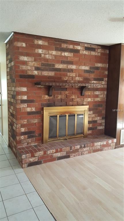 37200 CHERRY LAKE ROAD, FRUITLAND PARK, Florida 34731, 3 Bedrooms Bedrooms, 6 Rooms Rooms,2 BathroomsBathrooms,Residential,For sale,CHERRY LAKE,G4852706