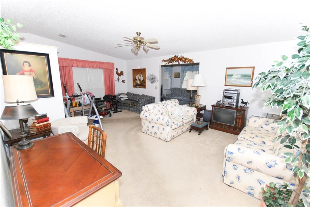 753 TURNBERRY LANE, LADY LAKE, Florida 32159, 2 Bedrooms Bedrooms, 5 Rooms Rooms,2 BathroomsBathrooms,Residential,For sale,TURNBERRY,G4852766