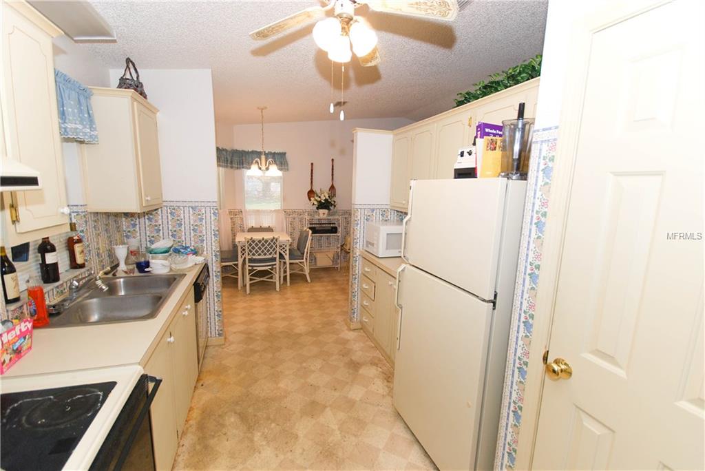 753 TURNBERRY LANE, LADY LAKE, Florida 32159, 2 Bedrooms Bedrooms, 5 Rooms Rooms,2 BathroomsBathrooms,Residential,For sale,TURNBERRY,G4852766